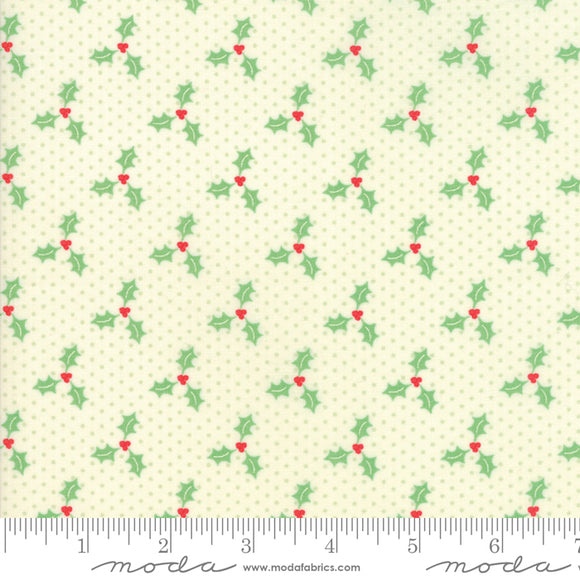 Swell Christmas Green Holly 31126-11 by Urban Chiks