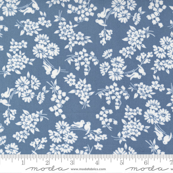 Dwell Lake Songbird Yardage 55273-15 by Camille Roskelley
